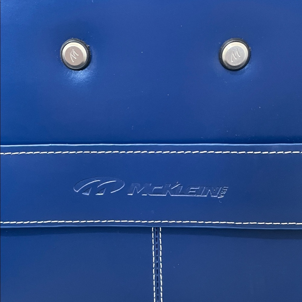 McKlein Edgebrook Navy Leather Rolling Briefcase Laptop Bag Lock Key - Picture 15 of 16